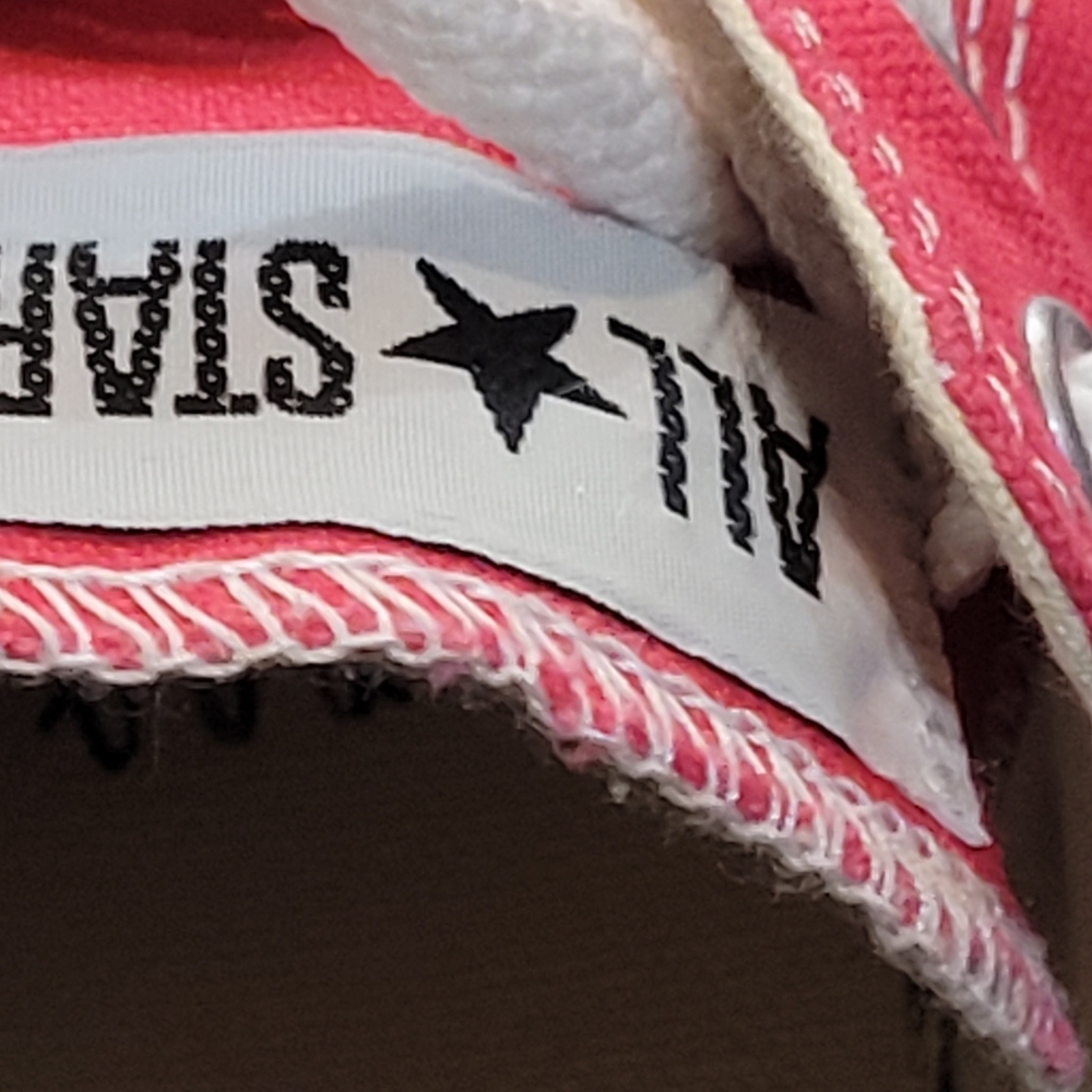 Red Converse - Picture 8 of 9